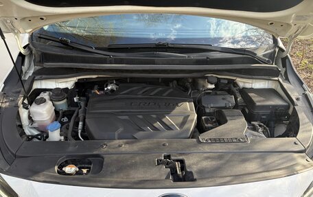 KIA Carnival III, 2019 год, 1 900 000 рублей, 19 фотография