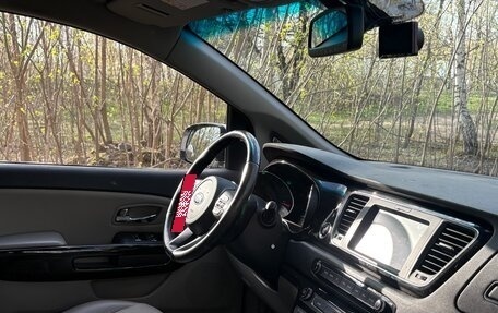 KIA Carnival III, 2019 год, 1 900 000 рублей, 20 фотография