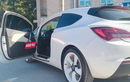 Opel Astra J, 2012 год, 900 000 рублей, 3 фотография