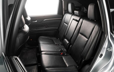 Toyota Highlander III, 2014 год, 3 199 000 рублей, 10 фотография