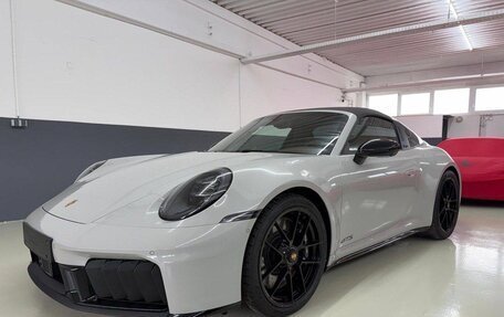 Porsche 911, 2025 год, 29 490 000 рублей, 16 фотография