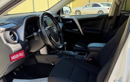 Toyota RAV4, 2017 год, 2 485 000 рублей, 16 фотография