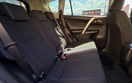 Toyota RAV4, 2017 год, 2 485 000 рублей, 30 фотография