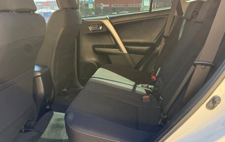 Toyota RAV4, 2017 год, 2 485 000 рублей, 34 фотография