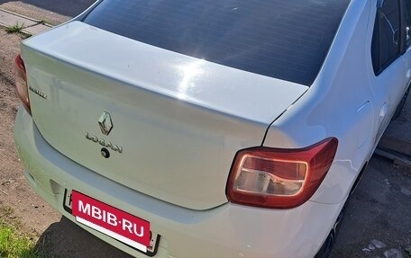 Renault Logan II, 2017 год, 850 000 рублей, 3 фотография