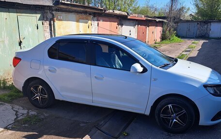 Renault Logan II, 2017 год, 850 000 рублей, 8 фотография
