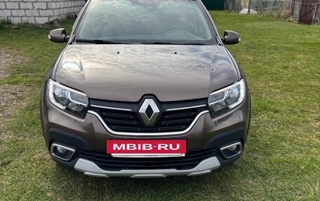 Renault Logan II, 2021 год, 1 395 000 рублей, 7 фотография