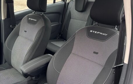 Renault Logan II, 2021 год, 1 395 000 рублей, 14 фотография