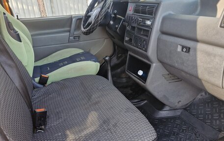 Volkswagen Transporter T4, 2000 год, 750 000 рублей, 16 фотография