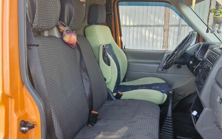 Volkswagen Transporter T4, 2000 год, 750 000 рублей, 13 фотография