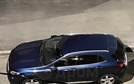 Mercedes-Benz GLA, 2019 год, 3 100 000 рублей, 2 фотография