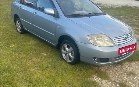 Toyota Corolla, 2004 год, 680 000 рублей, 2 фотография