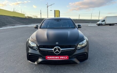 Mercedes-Benz E-Класс AMG, 2018 год, 8 950 000 рублей, 2 фотография