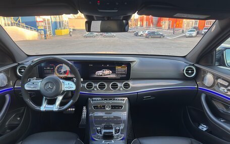 Mercedes-Benz E-Класс AMG, 2018 год, 8 950 000 рублей, 18 фотография