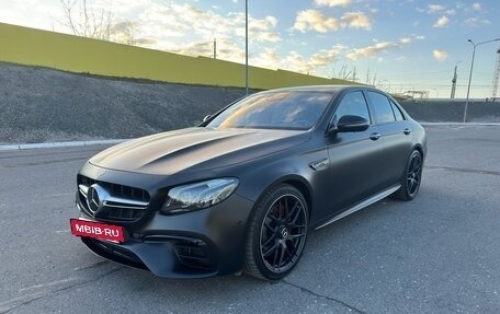 Mercedes-Benz E-Класс AMG, 2018 год, 8 950 000 рублей, 9 фотография