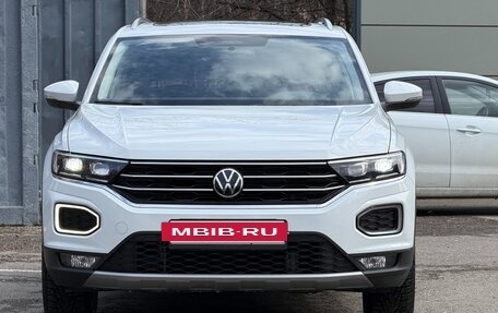 Volkswagen T-Roc I, 2021 год, 2 350 000 рублей, 3 фотография