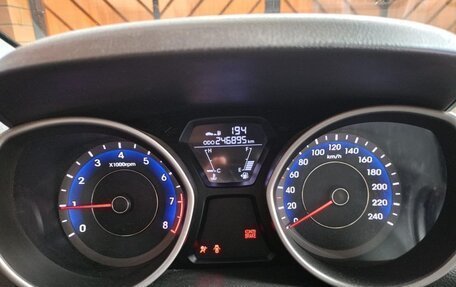 Hyundai Elantra V, 2012 год, 820 000 рублей, 4 фотография