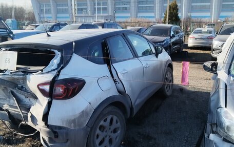 Renault Kaptur I рестайлинг, 2019 год, 650 000 рублей, 3 фотография