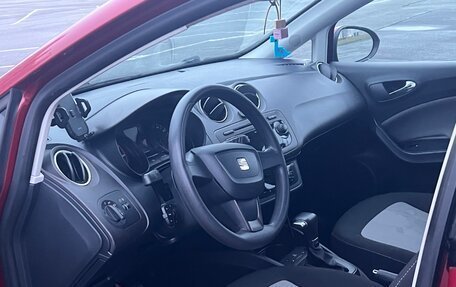 SEAT Ibiza IV рестайлинг 2, 2012 год, 725 000 рублей, 21 фотография