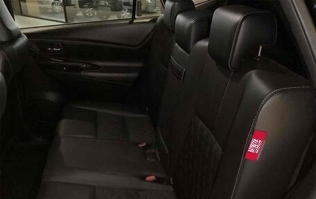 Toyota Harrier, 2017 год, 2 174 005 рублей, 12 фотография