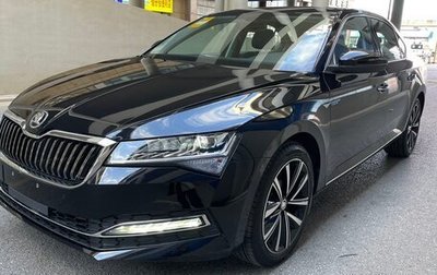 Skoda Superb III рестайлинг, 2022 год, 2 440 000 рублей, 1 фотография