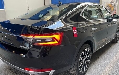 Skoda Superb III рестайлинг, 2022 год, 2 440 000 рублей, 4 фотография