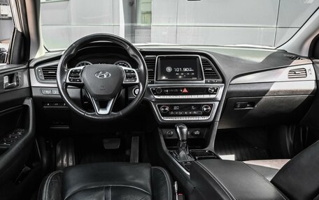 Hyundai Sonata VII, 2018 год, 2 384 000 рублей, 6 фотография