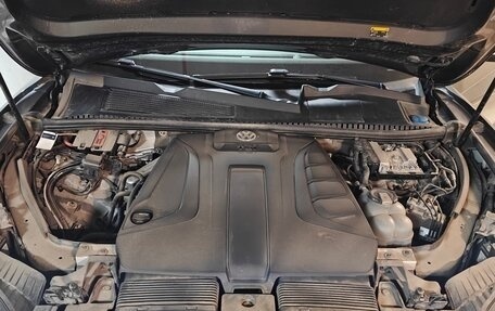 Volkswagen Touareg III, 2019 год, 3 900 000 рублей, 5 фотография