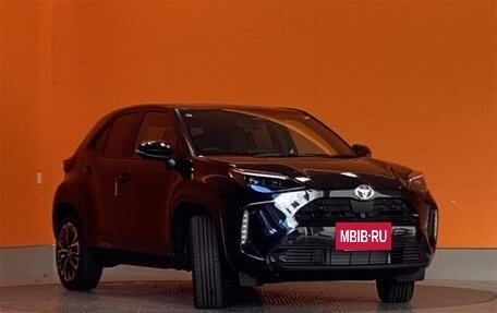 Toyota Yaris Cross, 2024 год, 1 670 000 рублей, 3 фотография