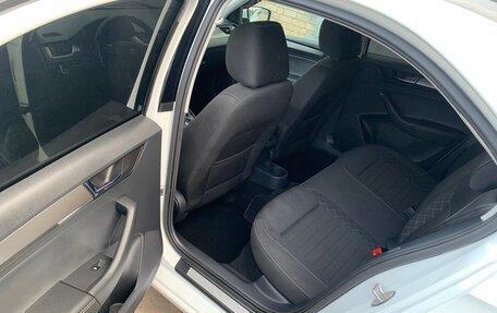 Skoda Rapid I, 2018 год, 1 450 000 рублей, 13 фотография