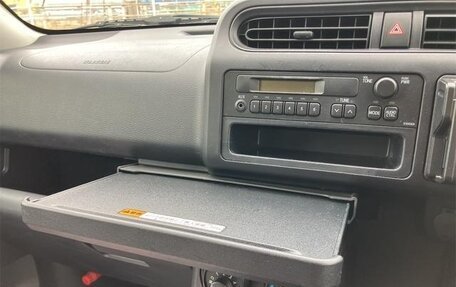 Toyota Probox I, 2019 год, 933 000 рублей, 11 фотография