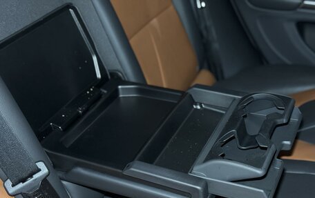 Volvo V60 Cross Country II, 2018 год, 2 399 000 рублей, 14 фотография