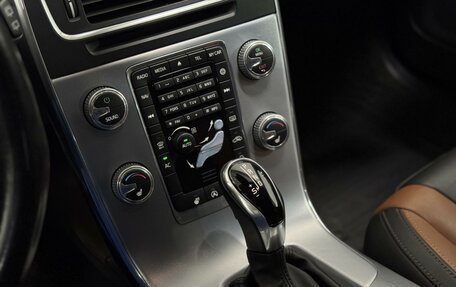 Volvo V60 Cross Country II, 2018 год, 2 399 000 рублей, 21 фотография