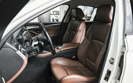 BMW 5 серия, 2016 год, 2 090 000 рублей, 10 фотография