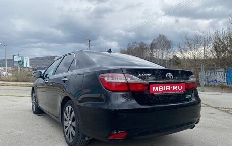Toyota Camry, 2017 год, 2 850 000 рублей, 4 фотография