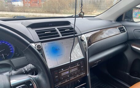 Toyota Camry, 2017 год, 2 850 000 рублей, 24 фотография