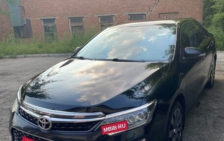 Toyota Camry, 2017 год, 2 850 000 рублей, 27 фотография