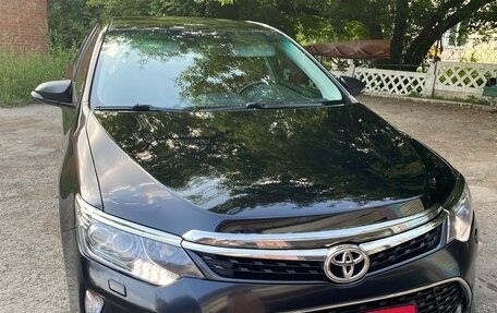 Toyota Camry, 2017 год, 2 850 000 рублей, 28 фотография