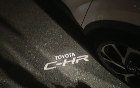 Toyota C-HR I рестайлинг, 2018 год, 1 650 000 рублей, 10 фотография