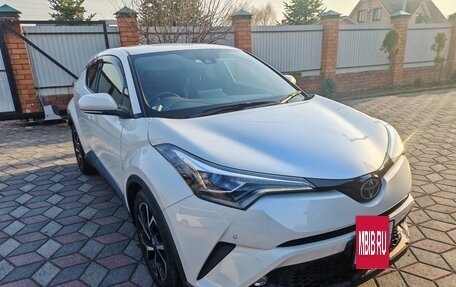 Toyota C-HR I рестайлинг, 2018 год, 1 650 000 рублей, 4 фотография