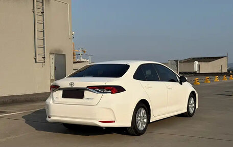 Toyota Corolla, 2021 год, 1 200 000 рублей, 5 фотография