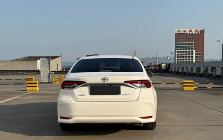 Toyota Corolla, 2021 год, 1 200 000 рублей, 6 фотография