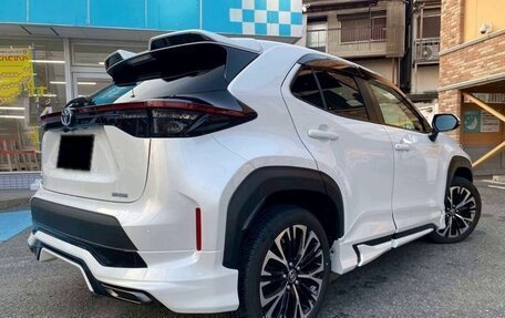 Toyota Yaris Cross, 2023 год, 1 548 000 рублей, 4 фотография