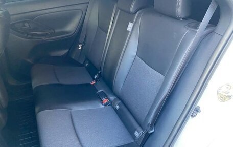 Toyota Yaris Cross, 2023 год, 1 548 000 рублей, 29 фотография