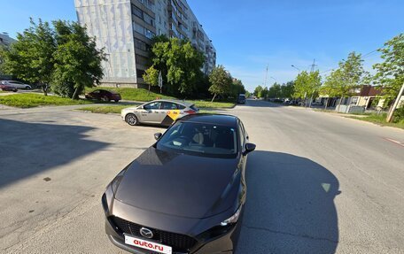 Mazda 3, 2019 год, 1 800 000 рублей, 2 фотография