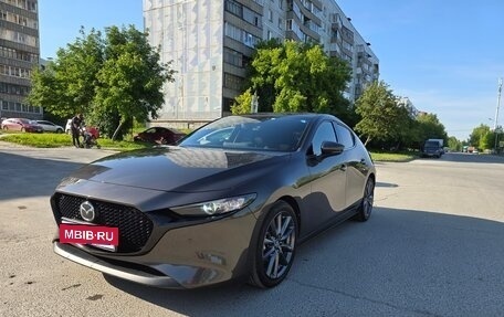 Mazda 3, 2019 год, 1 800 000 рублей, 11 фотография