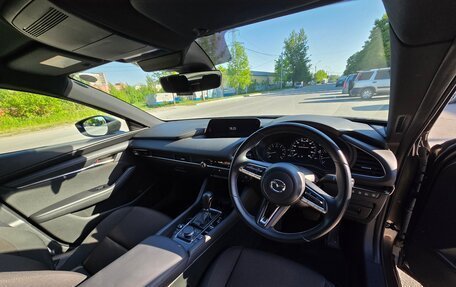 Mazda 3, 2019 год, 1 800 000 рублей, 20 фотография