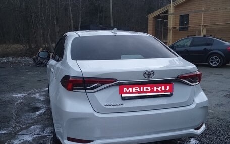 Toyota Corolla, 2021 год, 1 850 000 рублей, 4 фотография