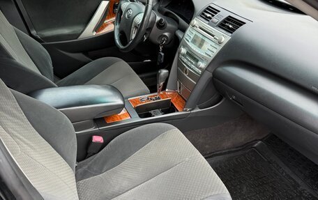 Toyota Camry, 2008 год, 900 000 рублей, 10 фотография