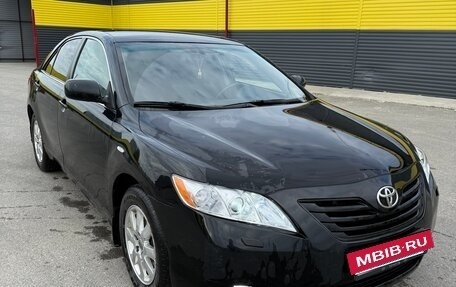 Toyota Camry, 2008 год, 900 000 рублей, 4 фотография